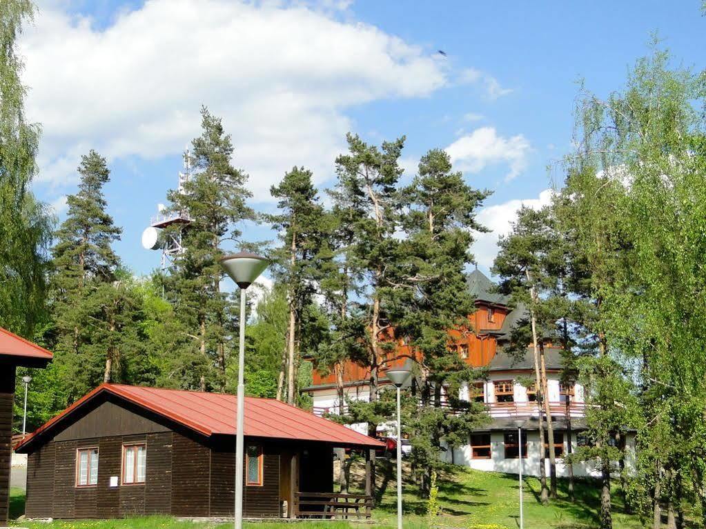 Hotel Vitkova Hora - Veitsberg 카를로비바리 외부 사진
